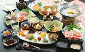 旅館　栞